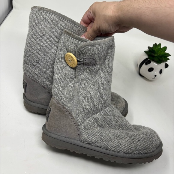 UGG Shoes - UGG Gray Knit Women's Winter Boots